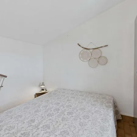 Apartment 2 Pieces Proche Avec Parking A Grau D'agde - Fr-1-423-317 *